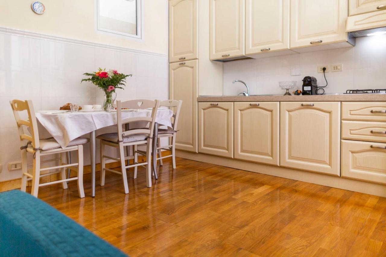 Rome Lucia Apartment Екстер'єр фото